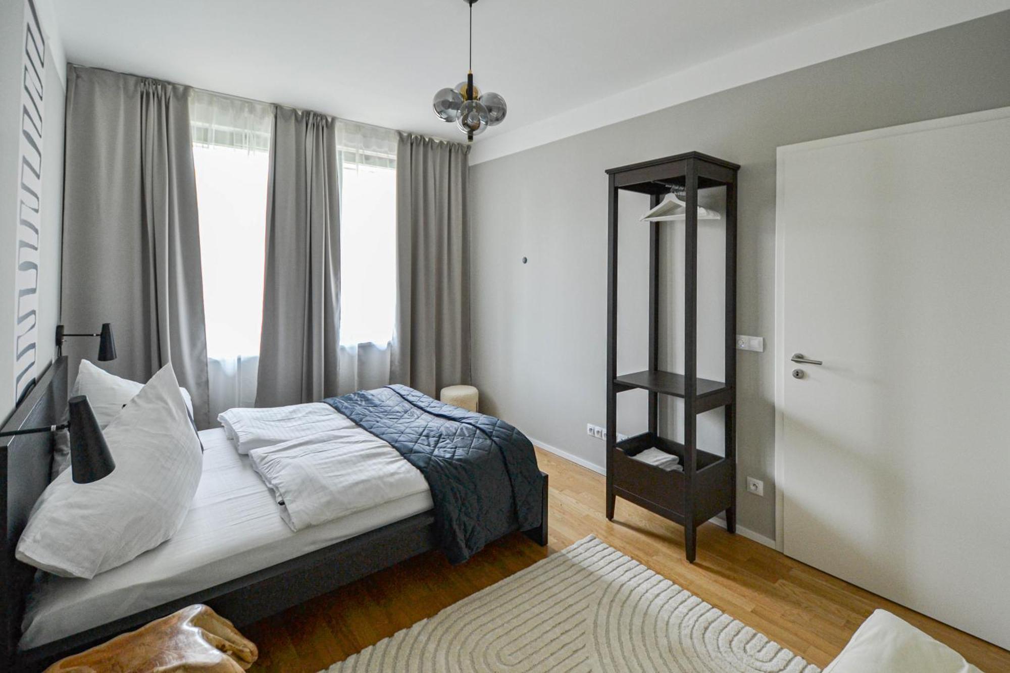 Japanese Design 3bdr In A Vibrant Area Appartamento