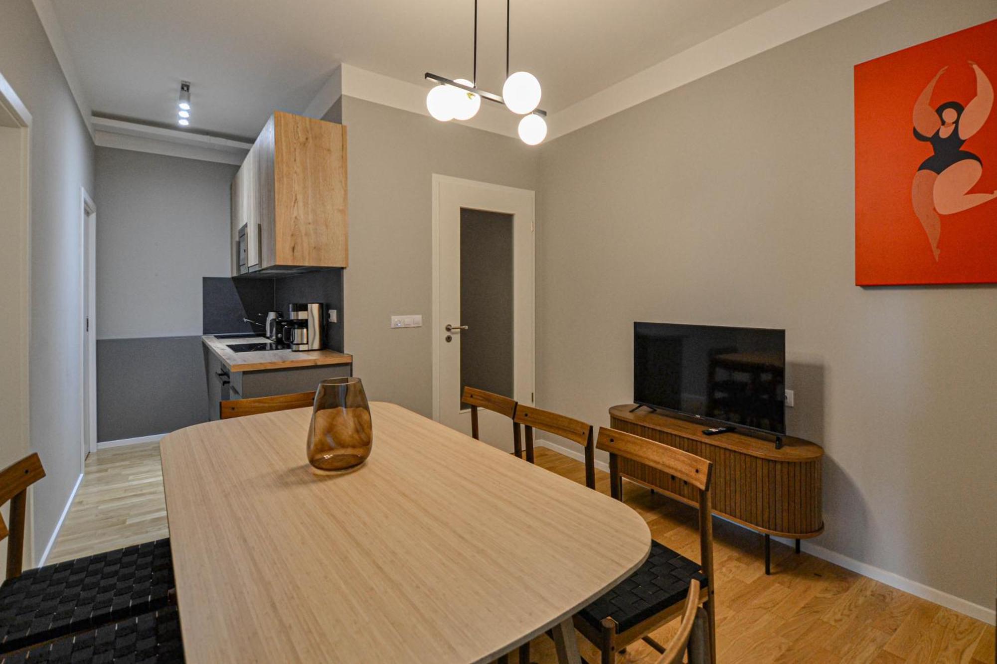 Japanese Design 3bdr In A Vibrant Area Appartamento Praga